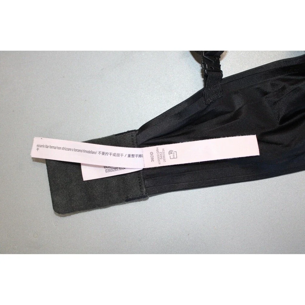 Victoria’s‎ Secret Very Sexy Push Up Bra Size 36DD Black Plunge Underwire Smooth